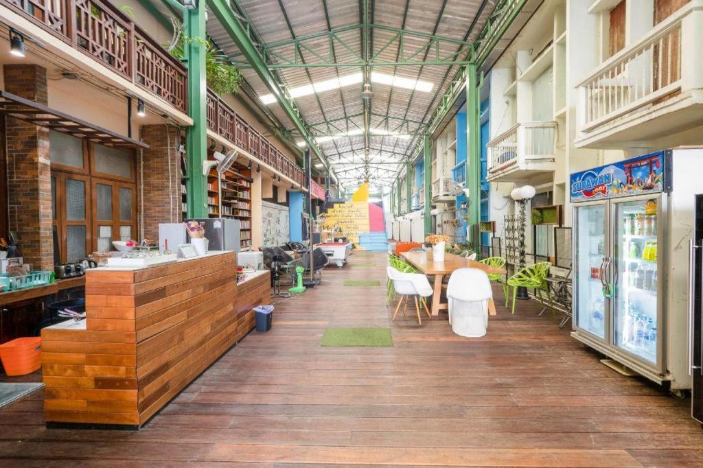 Art Hotel Sanamchai Bangkok Eksteriør billede